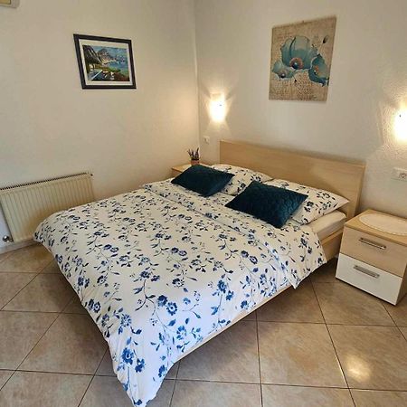 Apartmani Rita Studio Novigrad Istria Esterno foto