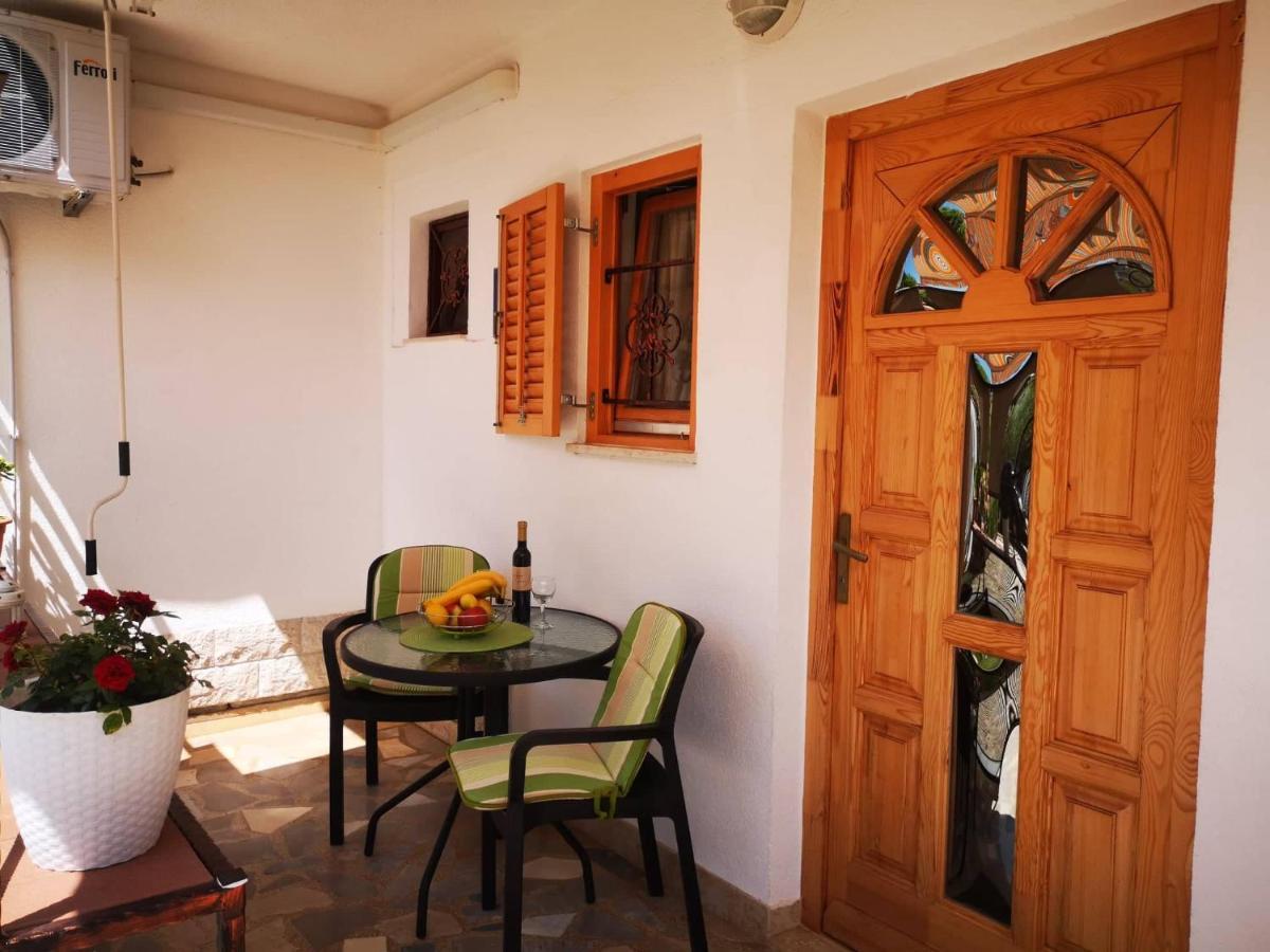 Apartmani Rita Studio Novigrad Istria Esterno foto